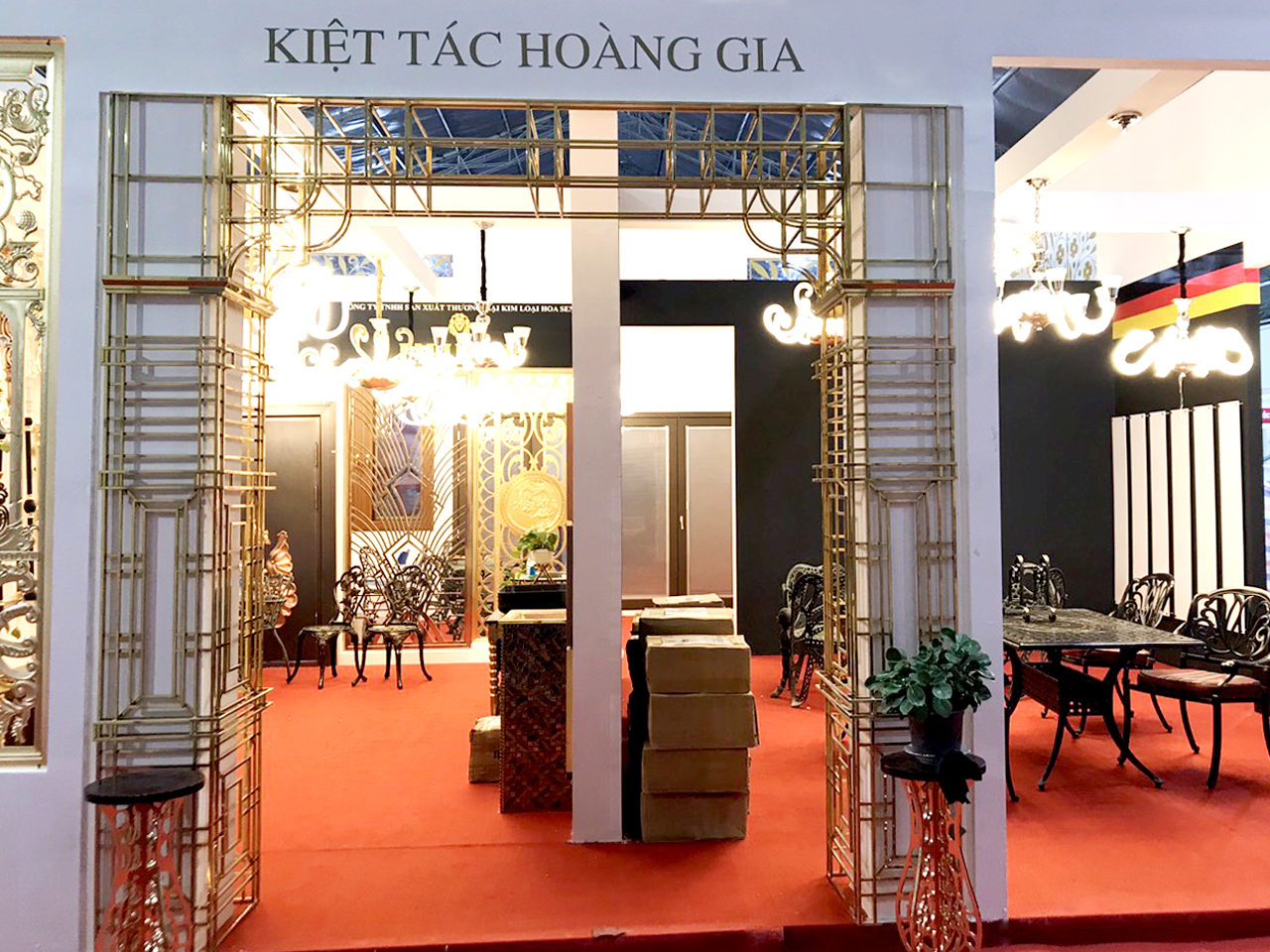 Nội thất Showroom – Văn Phòng